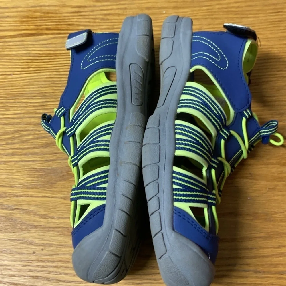 DSG Direct Youth Caged Sandals Size Youth 6